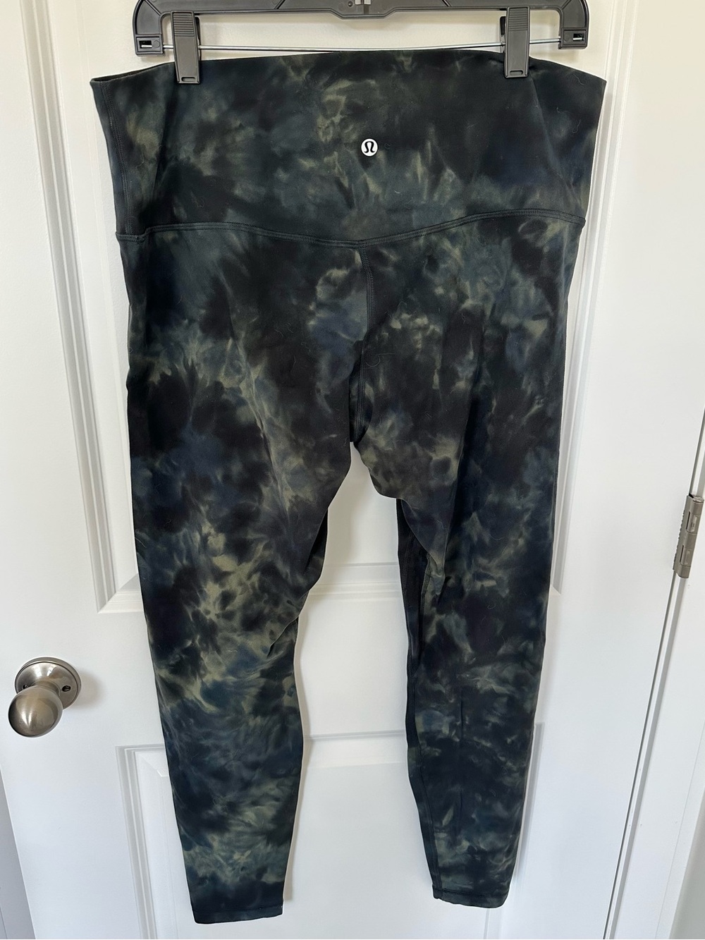 lululemon athletica High-Waist Tie-Dye Leggings in Dark Green